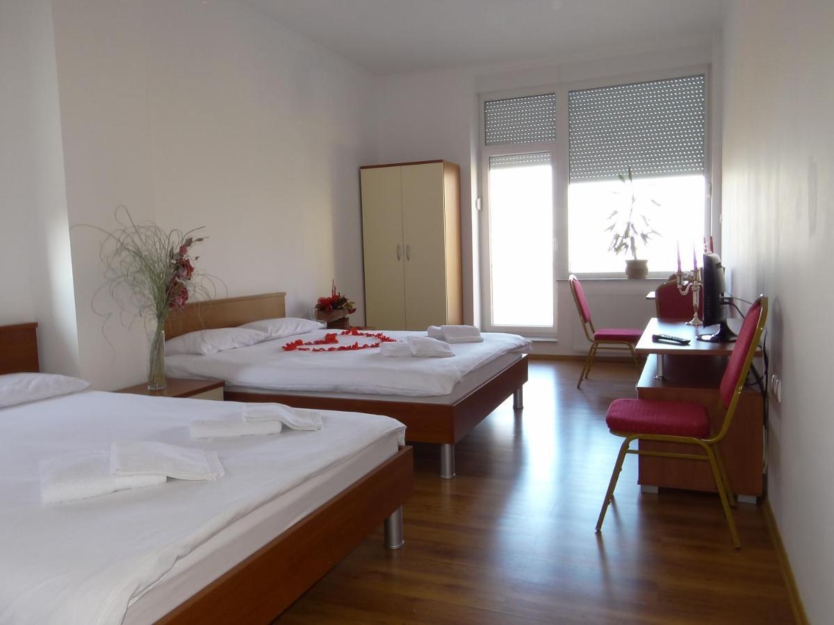 Planinarski Centar Petehovac Delnice Room photo